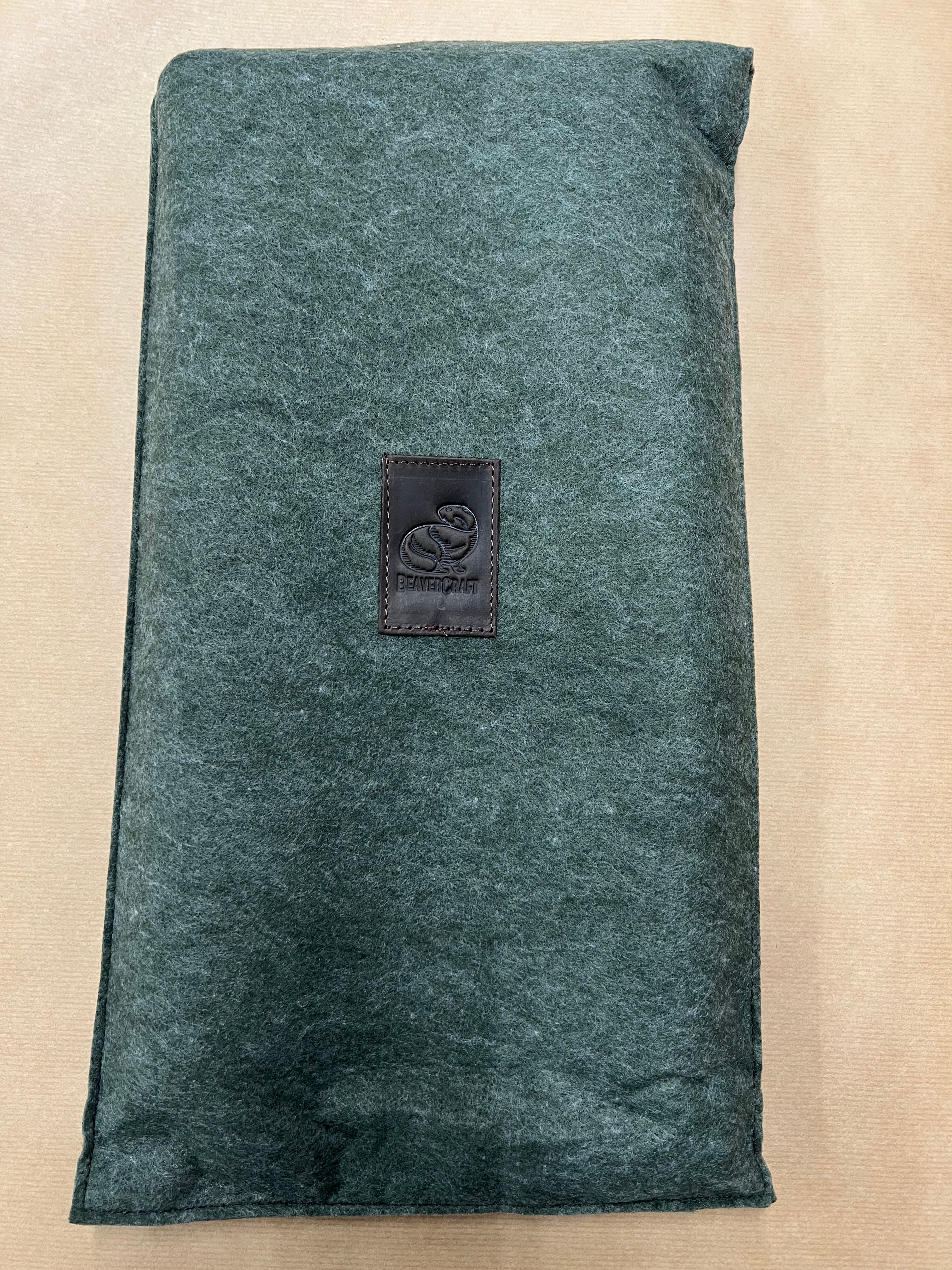 Adjustable apron in brown leather AP2X