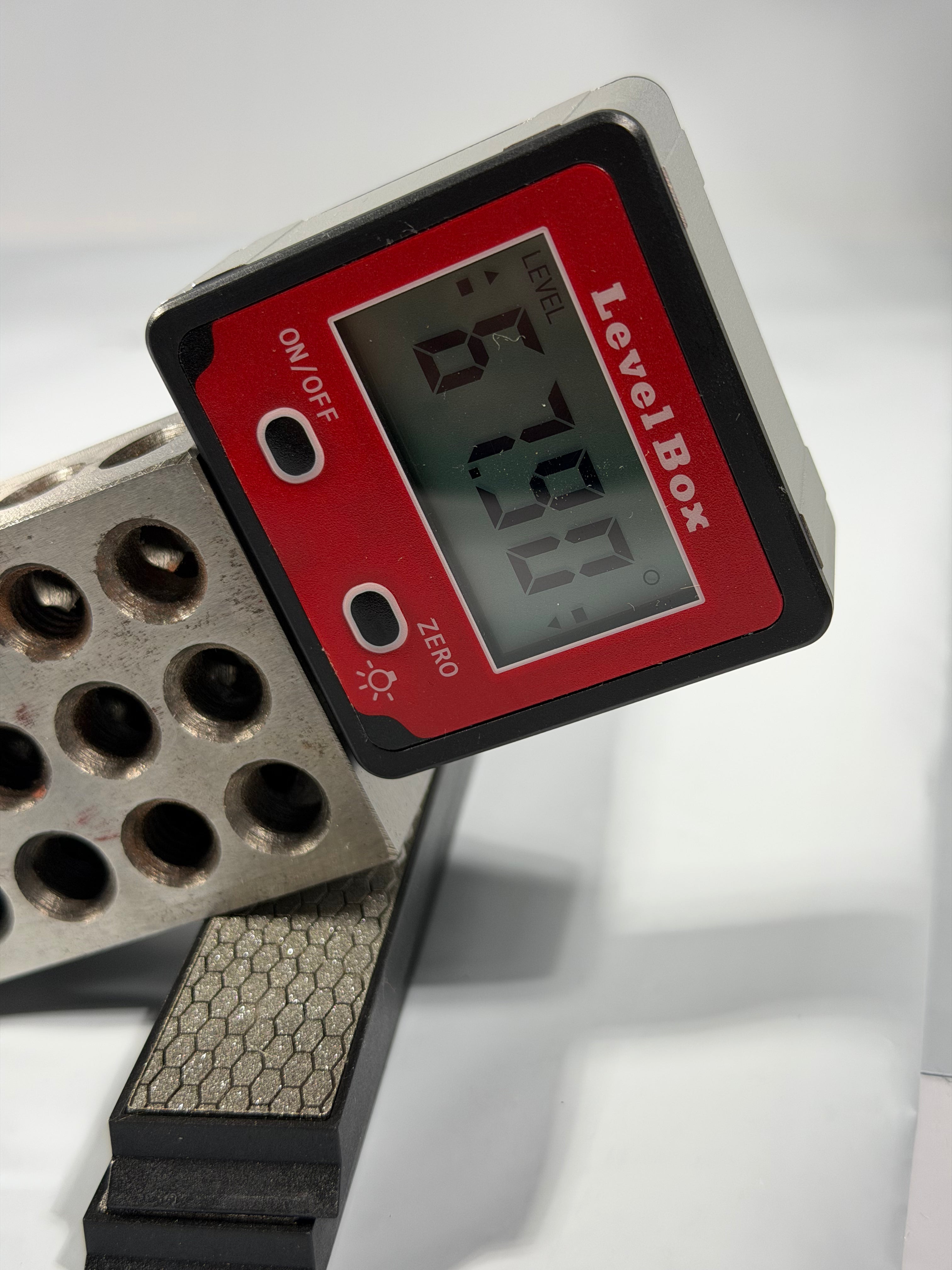 Level Box - Digital angle gauge