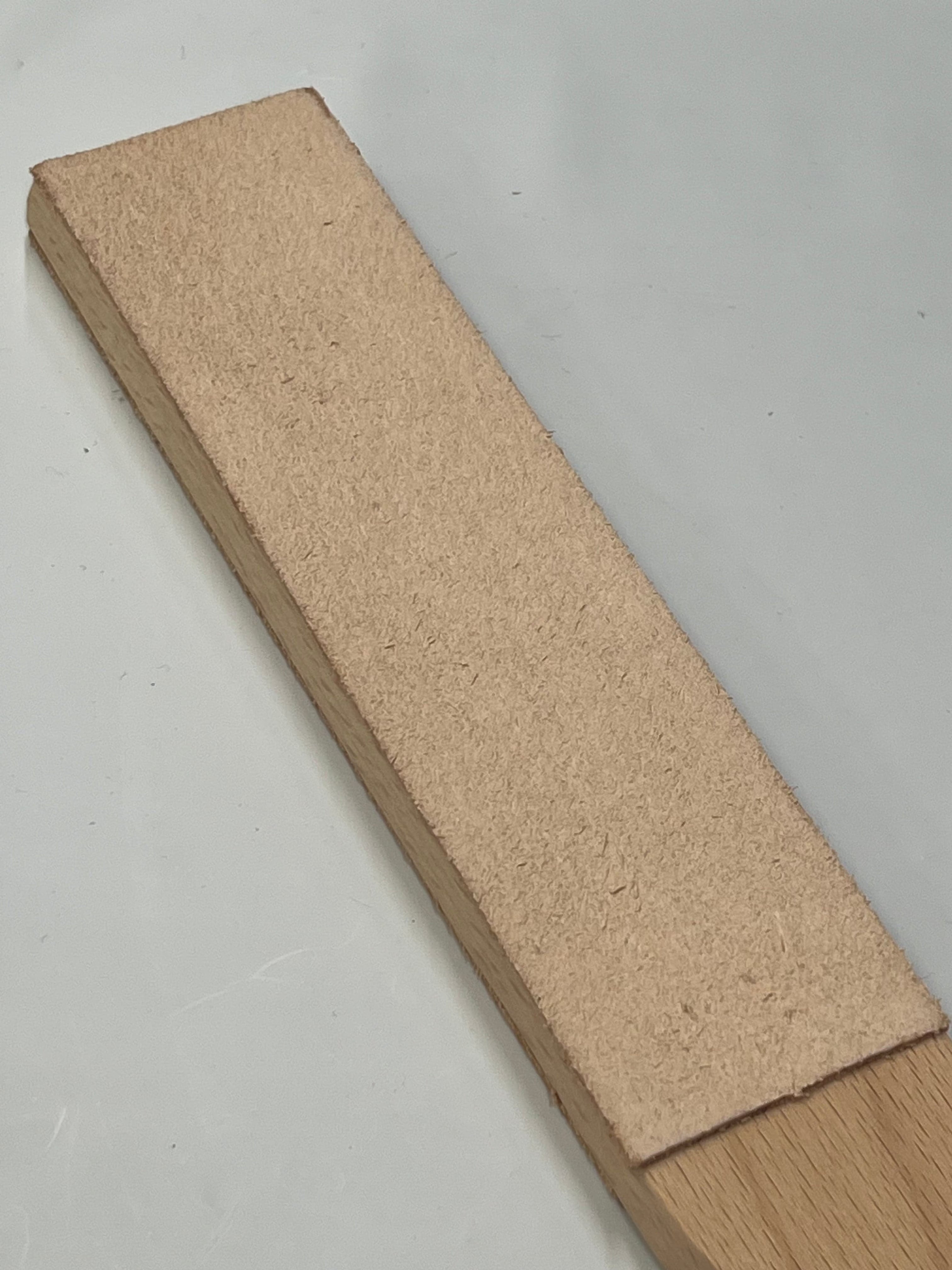 Double-sided leather strop on wooden base RW054