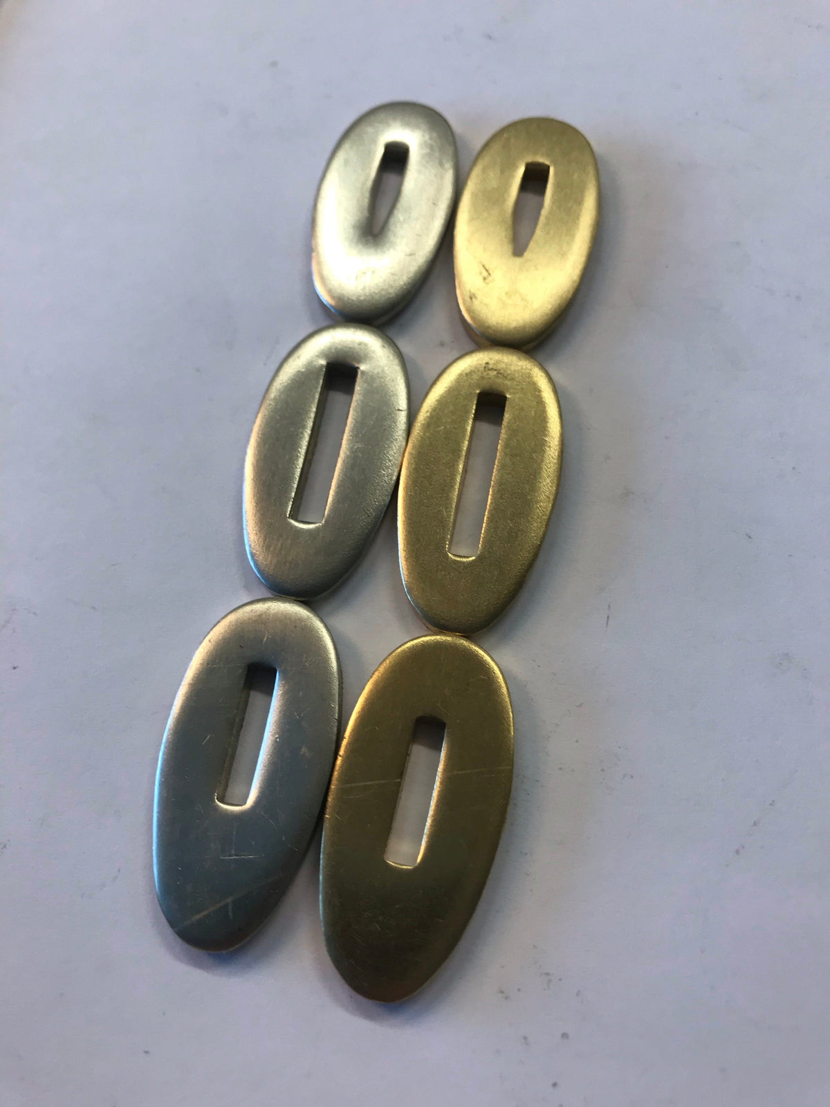 Hollow plates 18x35mm