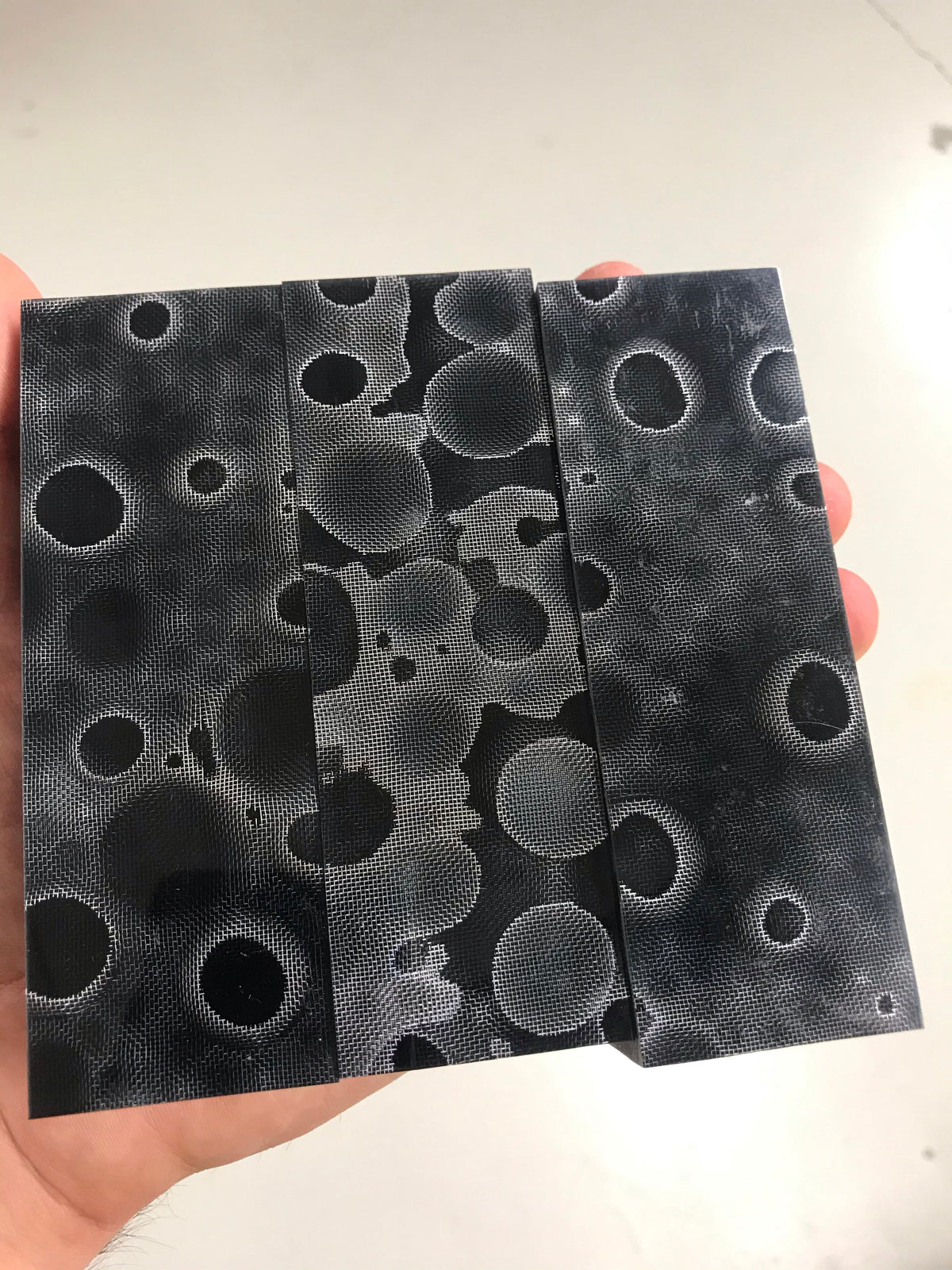Alume Moon - Black