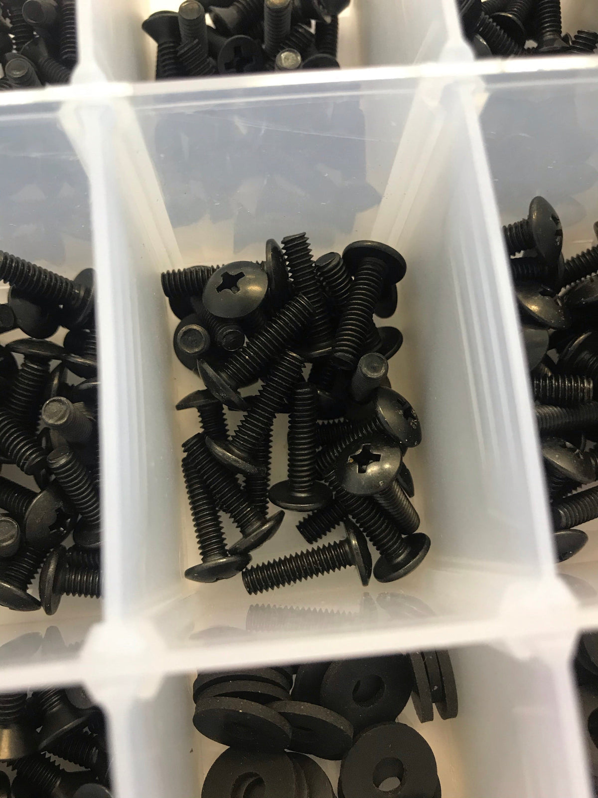 Hardware set for Kydex sheaths
