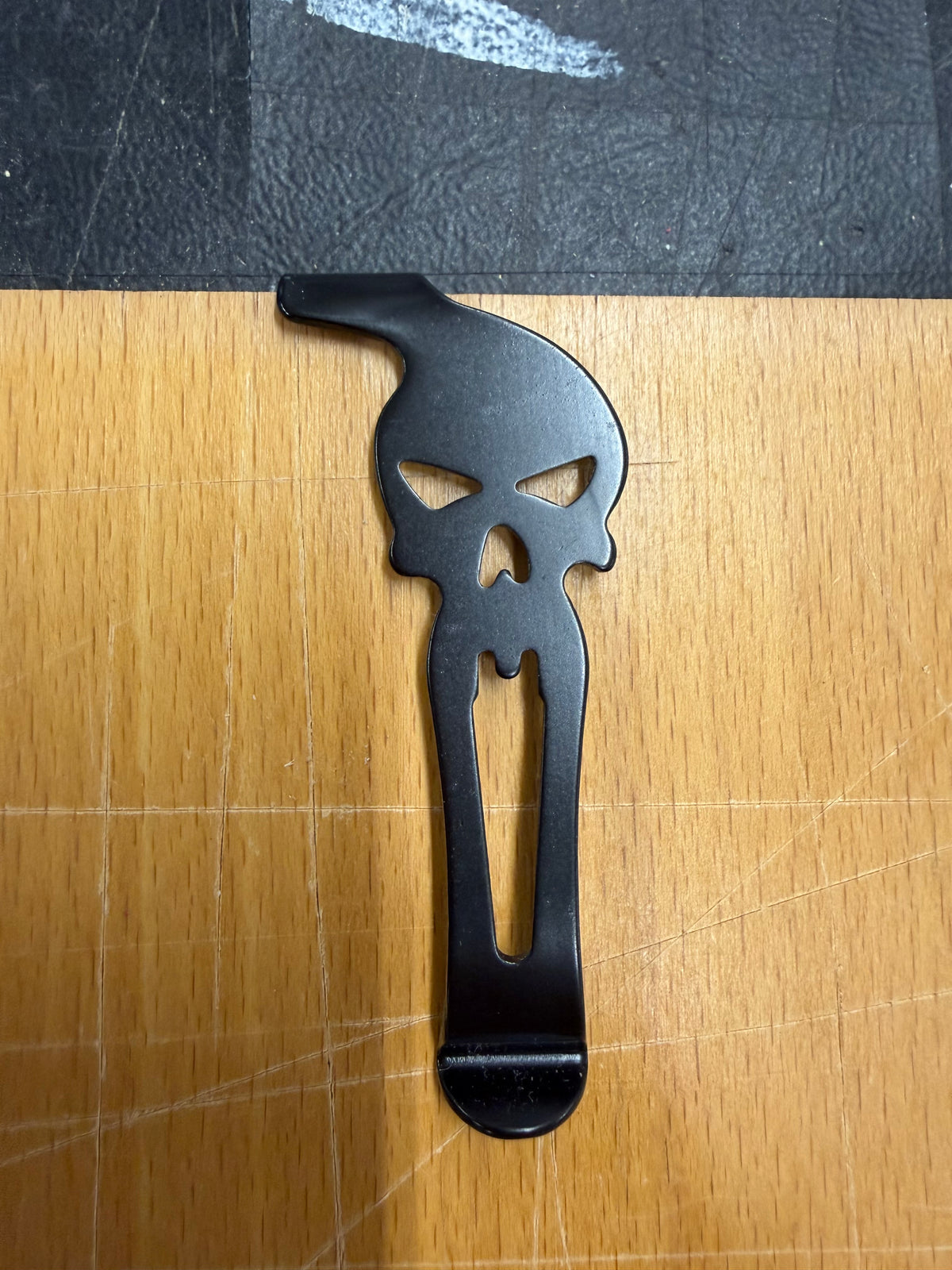Steel belt clip - Skull