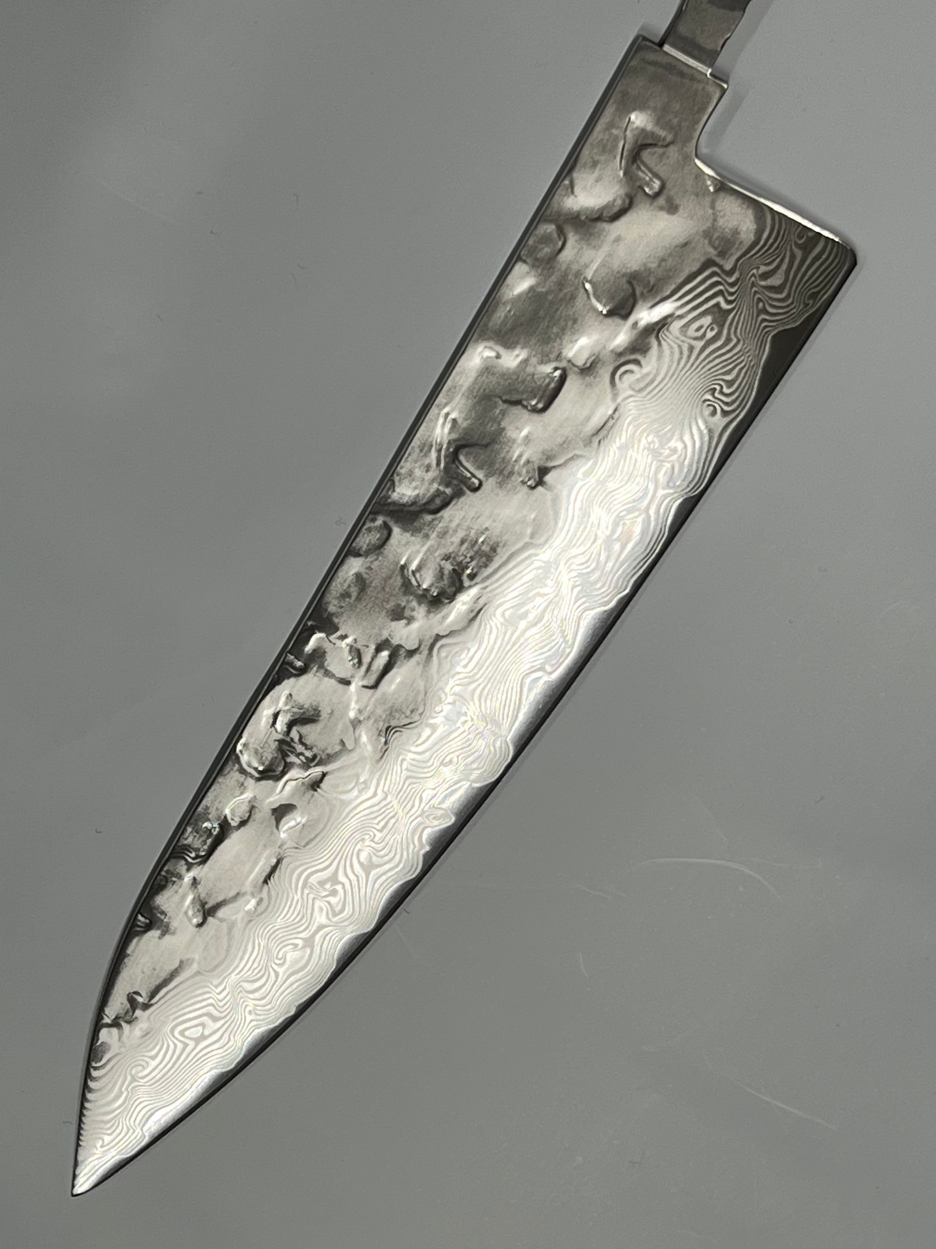 Chef's knife 200 mm VG-10 Polished Brute de forge Damascus