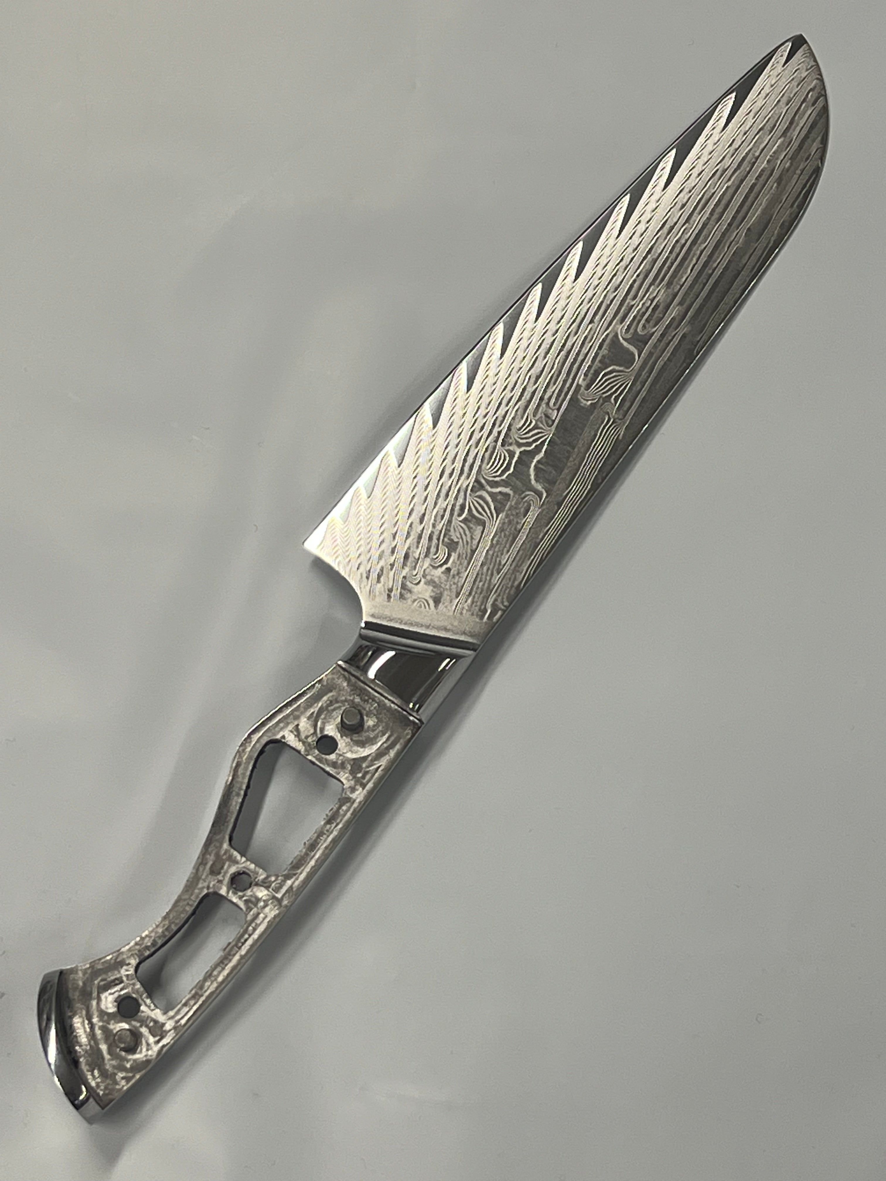 Santoku - VG10 Damask Chef's knife 8" full tang with sockets