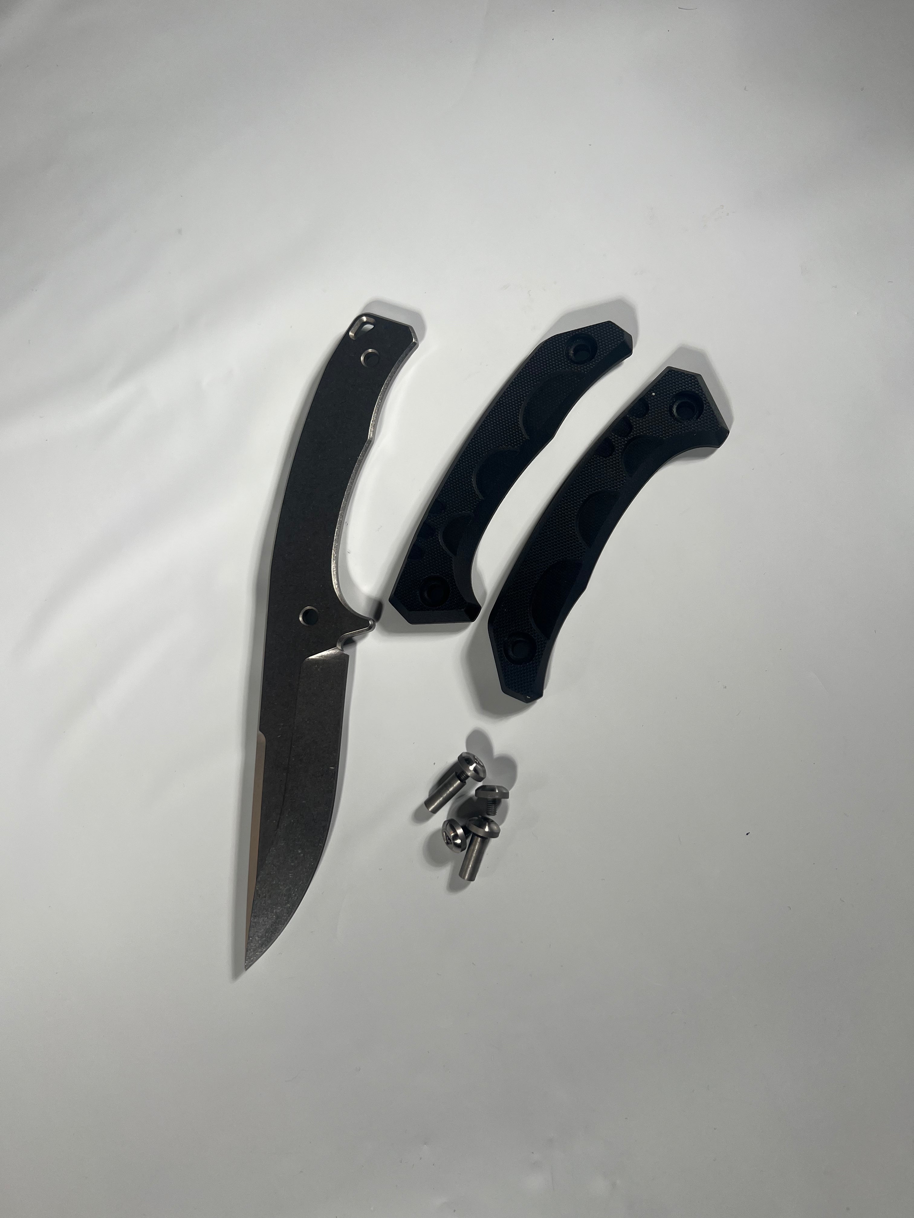 Full-tang knife J43
