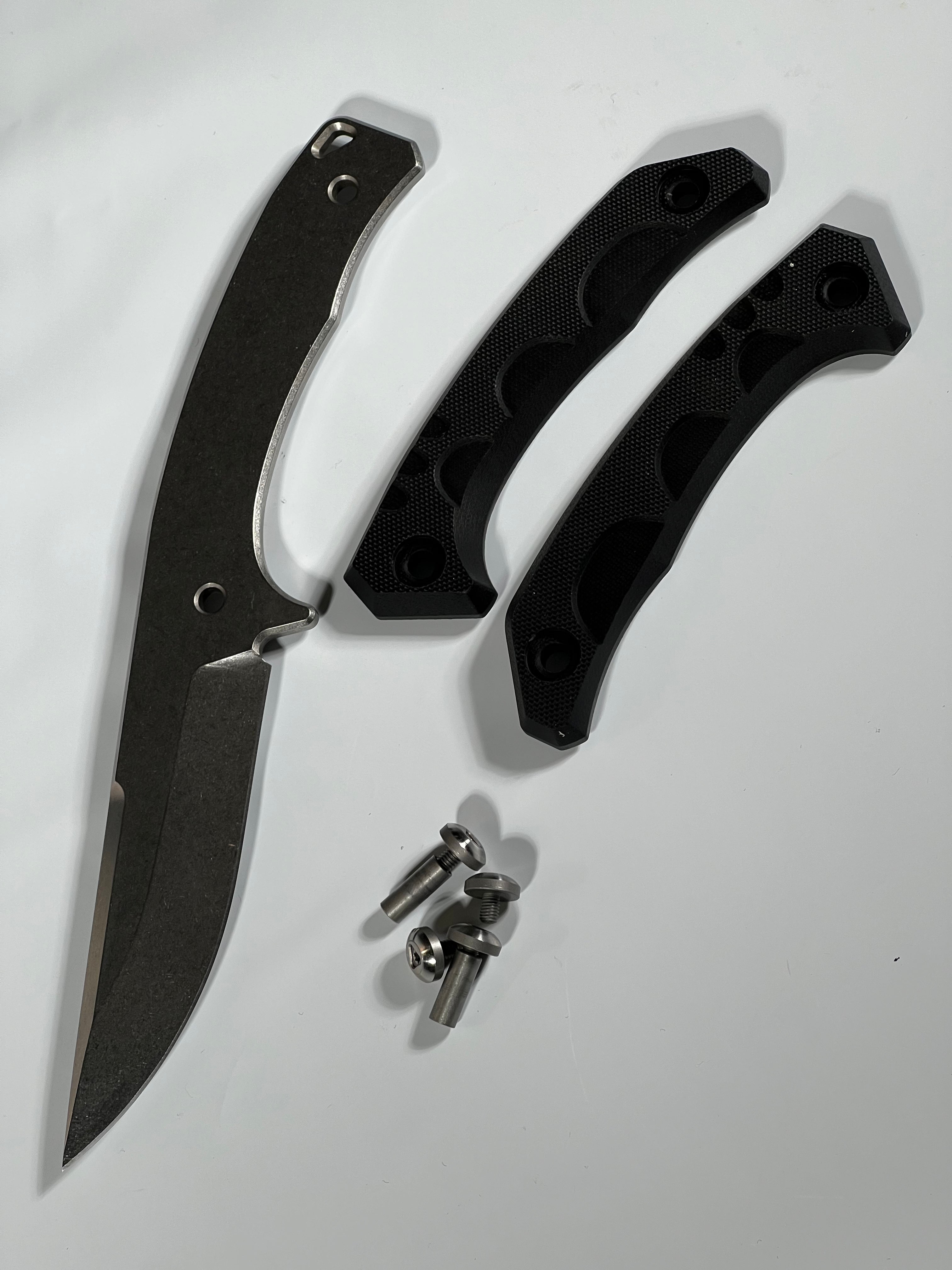 Full-tang knife J43