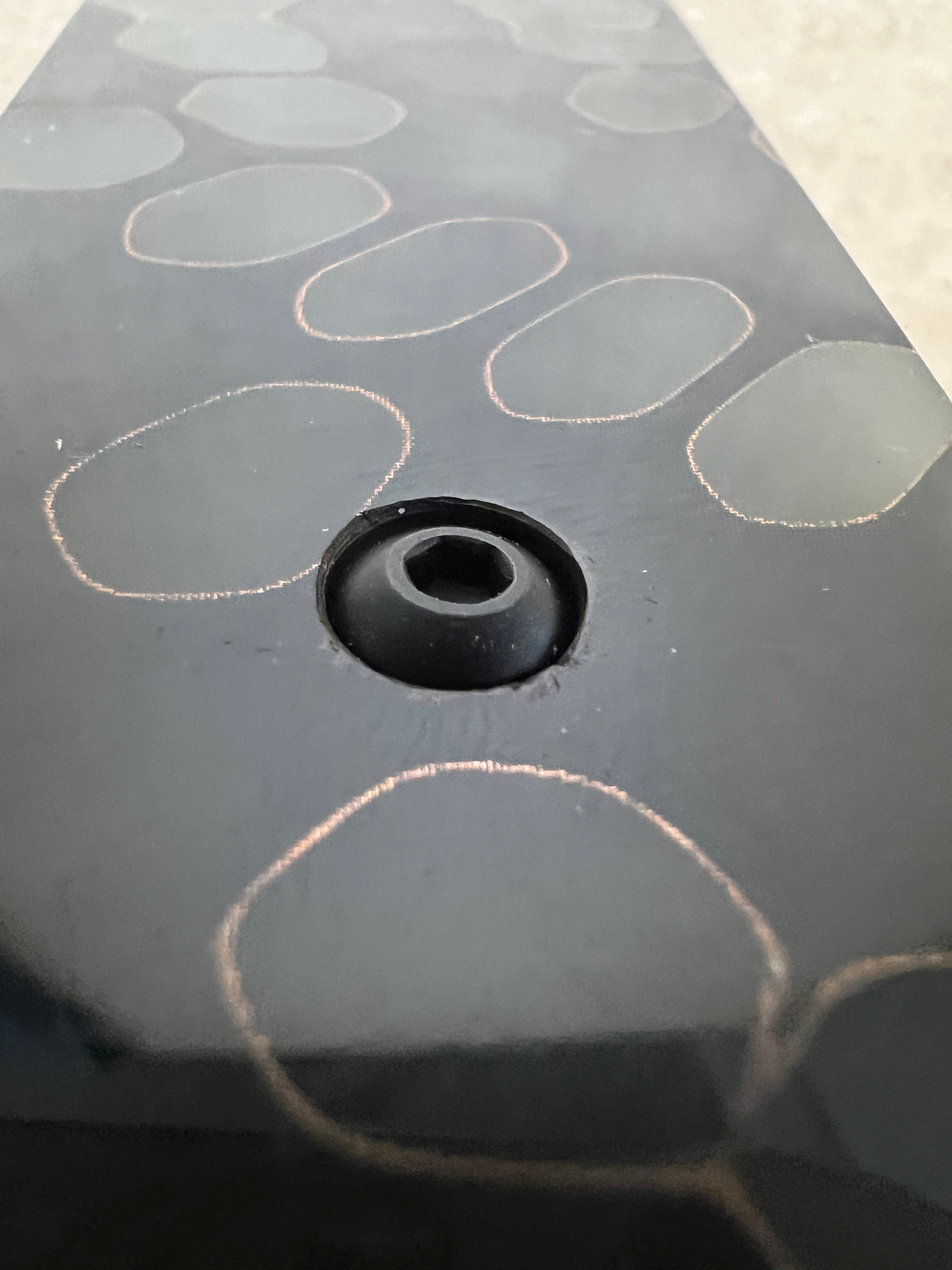 Screw to handle - Small rounded screw