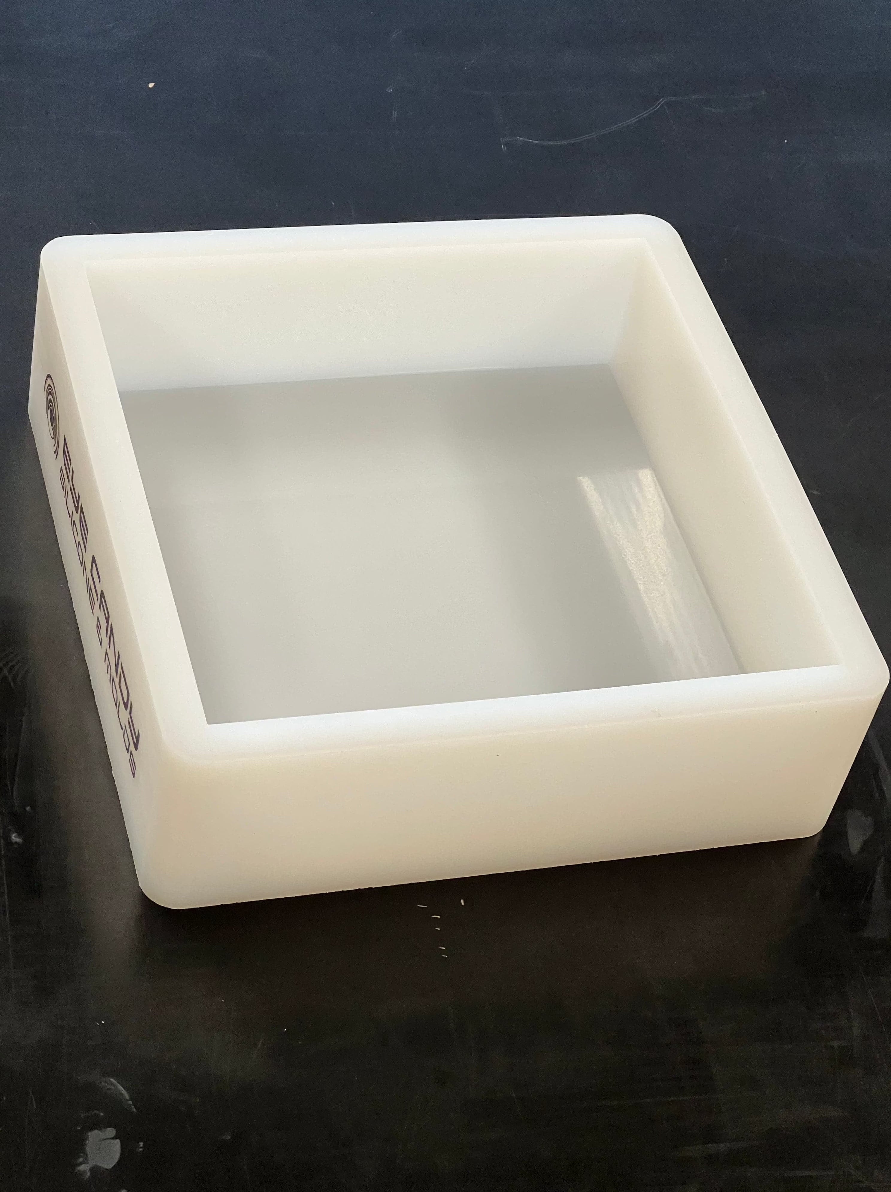 Silicone mold square (255x255x77mm)