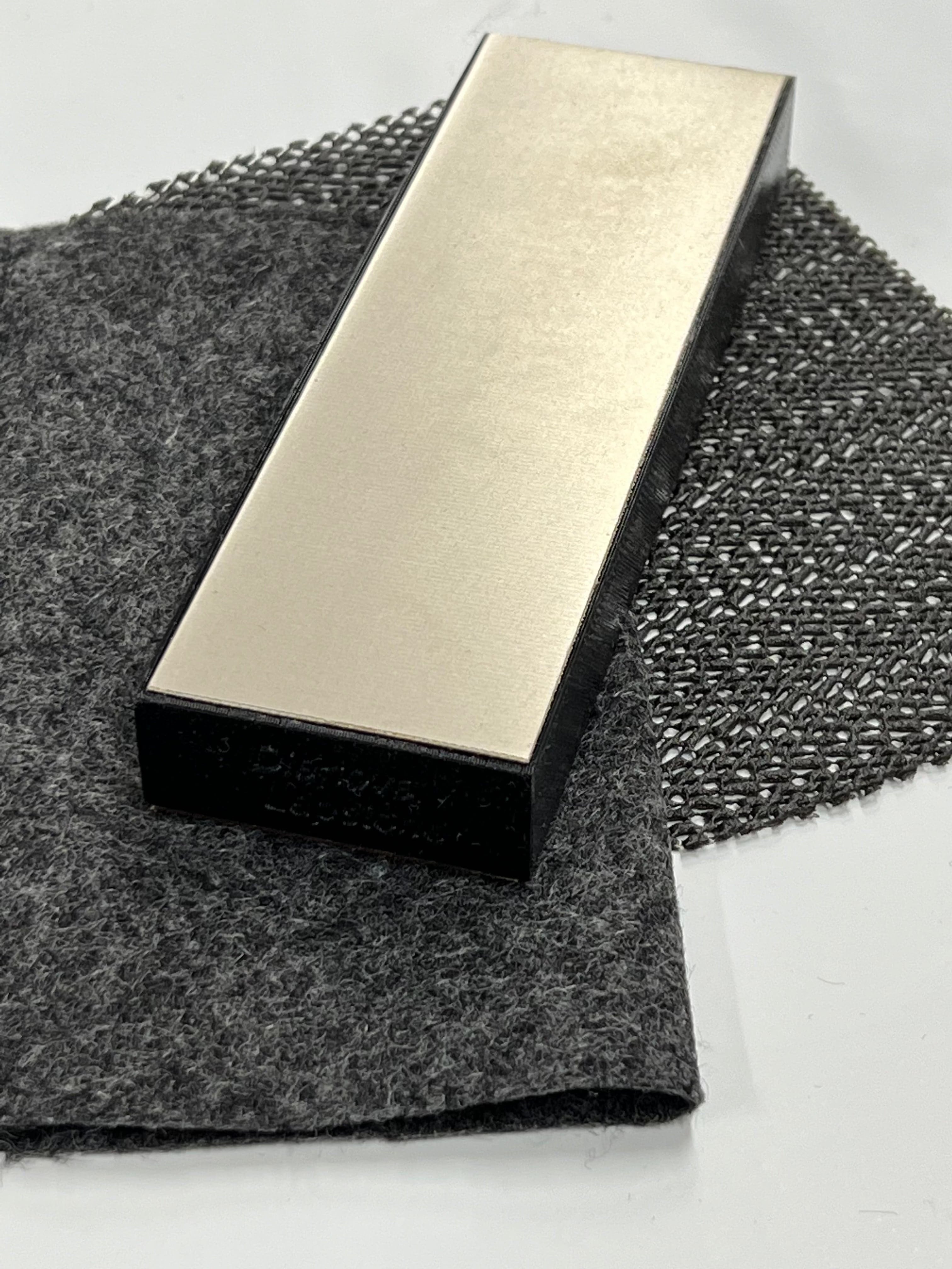 Diamond brow - Dianova Önne Strigel Superfine/Leather